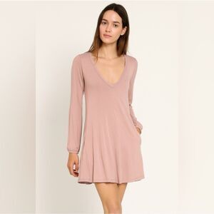 Michael Lauren Blush Pink Long Sleeve V-Neck Dress Size Small NWOT